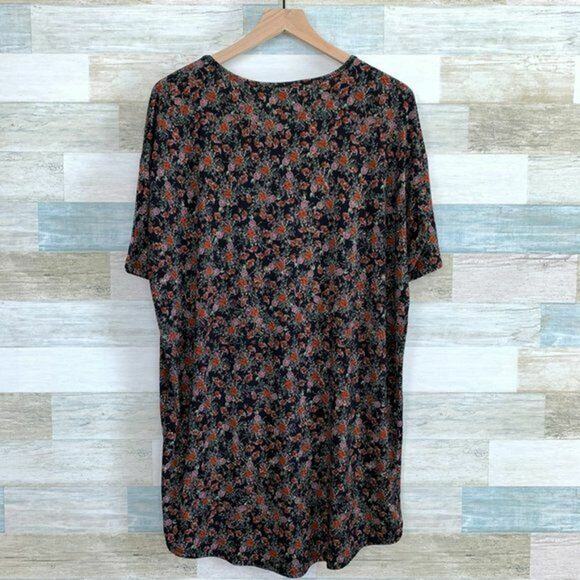 LuLaRoe Irma High Low Tunic Top Black Pink/Red Floral Print Womens Small - Picture 2 of 5
